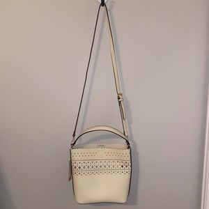 Scalloped handbag w/ cosmetic bag. NWT!